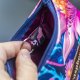 Etui na klucze z granatowego weluru w różowe i fioletowe kwiaty – handmade