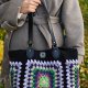 Duża torebka na szydełku granny square – shopperka handmade boho