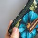 Etui na klucze z czarnego weluru w kwiaty – ciemne kolory, handmade