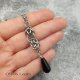 Wisiorek chainmaille - kropla onyksu