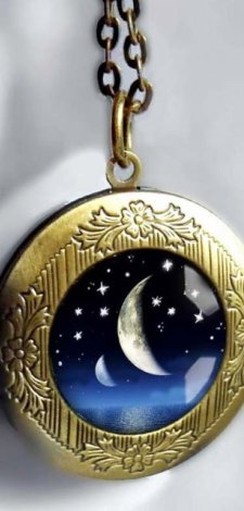 MOON sekretnik medalion otwierany z grafiką za szkłem