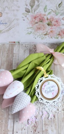 Kwiaty tulipany ręcznie szyte, bukiet na prezent, ozdoba na Wielkanoc, wiosenna dekoracja, pudrowy róż
