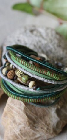 Bransoletka boho z rzemieni i koralików