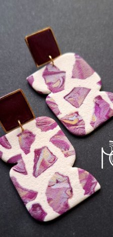 w płatkach róż no1