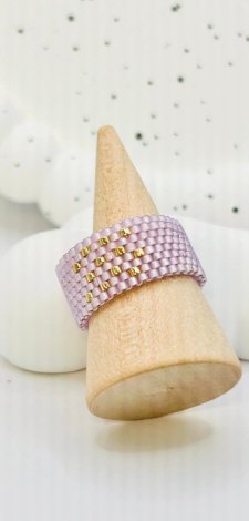Pierścionek handmade w kolorze pudrowego różu