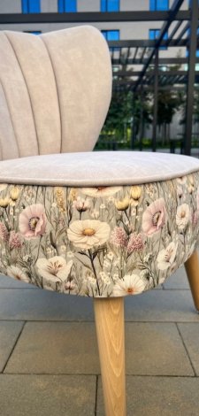 fotel klubowy, koktajlowy, kwiatowy, kremowy