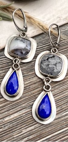 Lapis lazuli -Kolczyki nieoczywiste