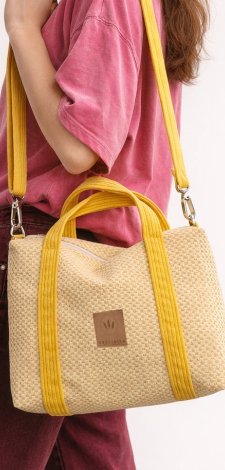 Welurowa torebka kuferek Traveler Żółta