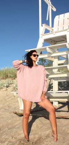SWETER OVERSIZE PUDROWY RÓŻ