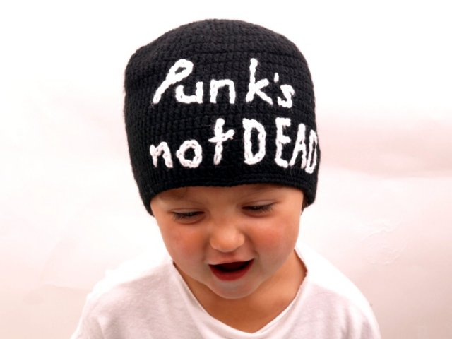 punks not dead 5l.