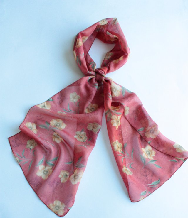 Romantyczny zwiewny szal