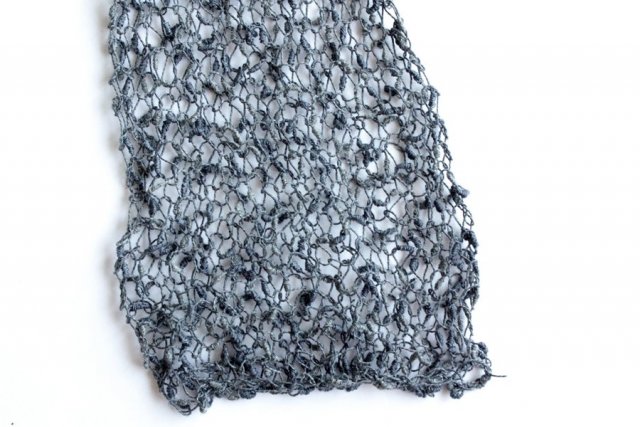 Wąski Ciekawie tkany szal vintage grafit