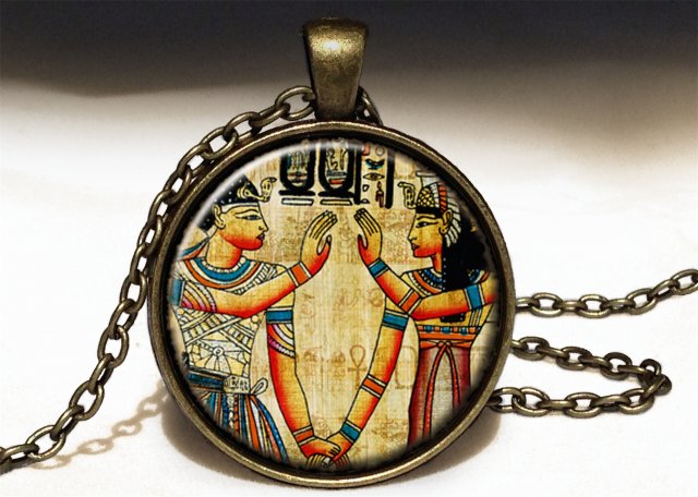 Hieroglify - duży medalion z łańcuszkiem - Egginegg
