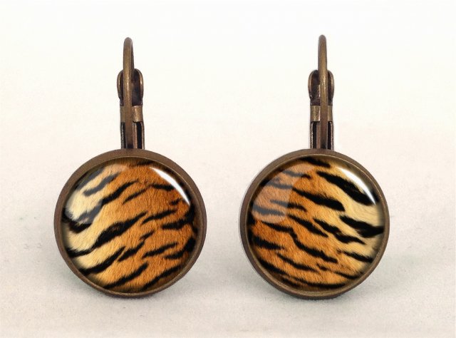 Tygrys - małe kolczyki wiszące - Egginegg