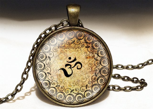Mantra - duży medalion z łańcuszkiem - Egginegg