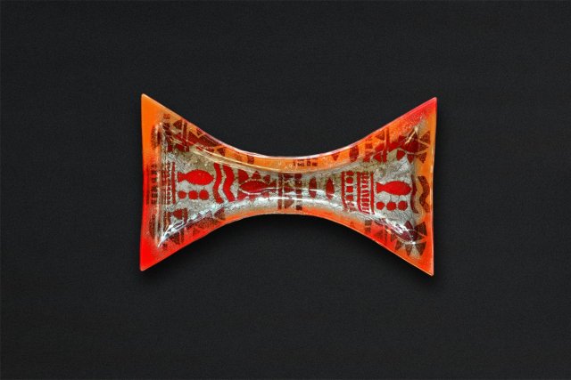 SZKLANY TALERZ Z WCIĘCIAMI AFRYKA 38  X 22 CM