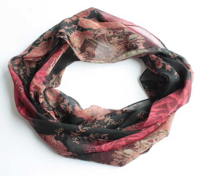 Różany kobiecy szal