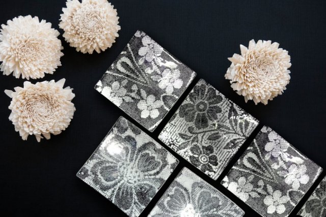 TALERZ SZKLANY WYGIĘTY ANNA BIAŁA 17 x 17 cm