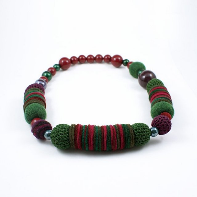 Naszyjnik Madame Red Wine in Green Bottle No.2