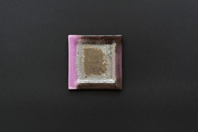 szklany płaski talerz Fiolet Srebro 13 x 13 cm