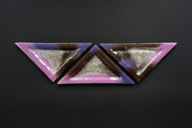 szklany Trójkątny talerz Fiolet Srebro 23  x 16 x 16 cm