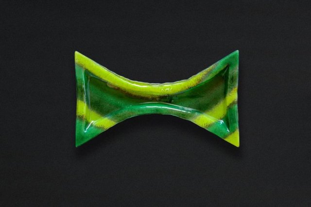 Szklana patera talerz z wcięciami smugu ZIELONE SREBRNE 38 x 22 cm
