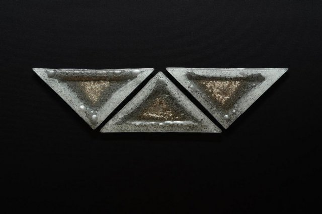 Trójkątny szklany talerz SREBRO BIEL 23 x 16 x 16 cm