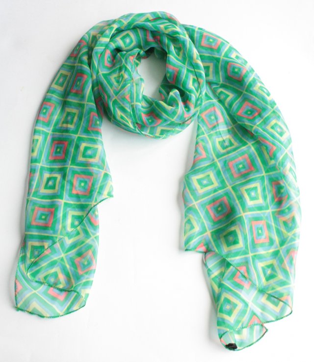 Zwiewny szal vintage odcienie zieleni