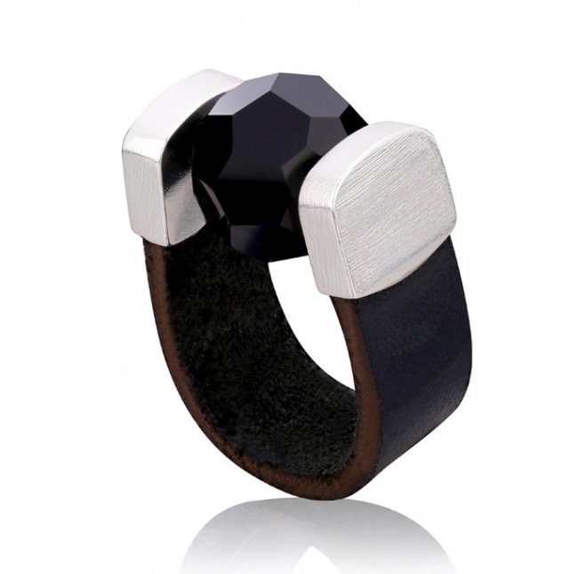 Pierścionek Black Crystal Leather Ring in Silver