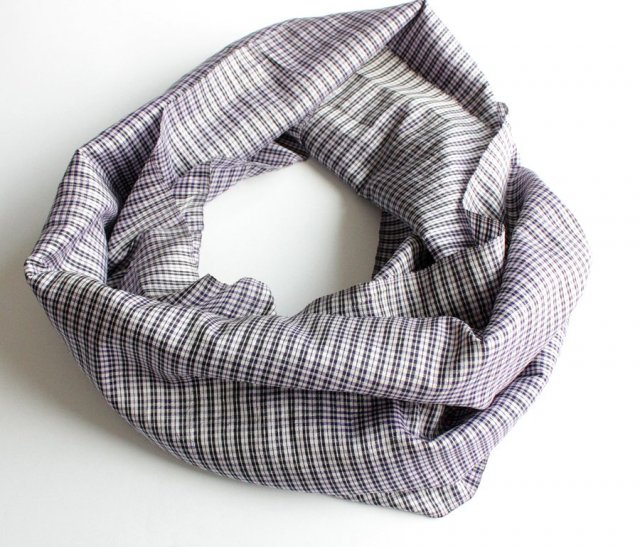 Jedwabny szal kratka