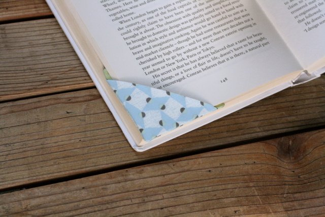 2 zakładki narożne do książek  - Kwadraty