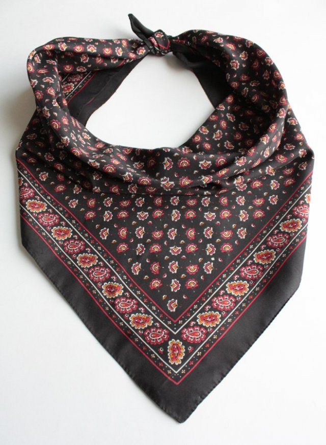 Chusta Yves Loranne Paris