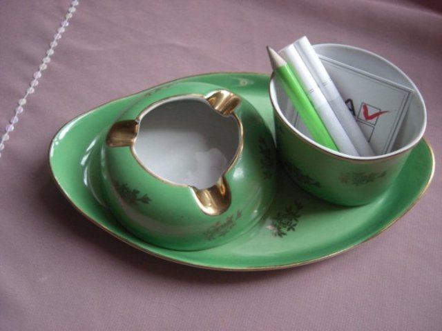 Ćmielów dla Damy porcelanowy trzyczęściowy zestaw gabinetowy design kata 60-e