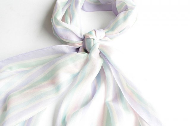 Pastelowy szal vintage zwiewny