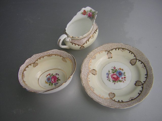 Aynsley elegancki zestaw stołowy Bone China England