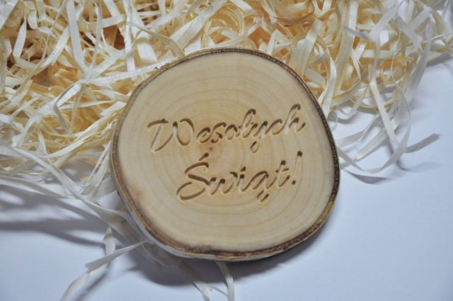 Drewniana podkładka pod kubek "Wesołych świąt", na prezent