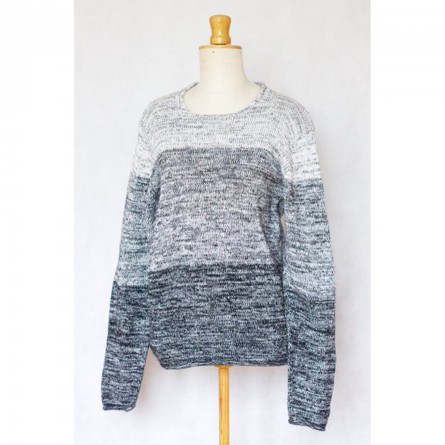 gradientowy melanżowy sweter