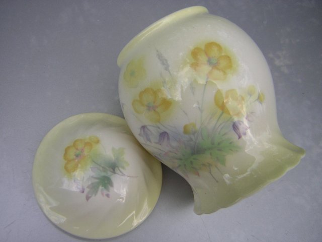 Royal Worcester Spode a division of Palissy England starej daty uroczo zdobiony  pojemnik
