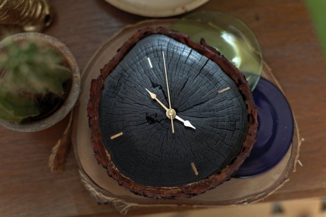 Zegar drewniany wiszący do domu "śliwka"