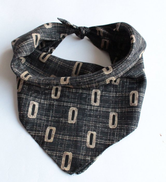 Jedwanna Elegancka chusta vintage poszetka
