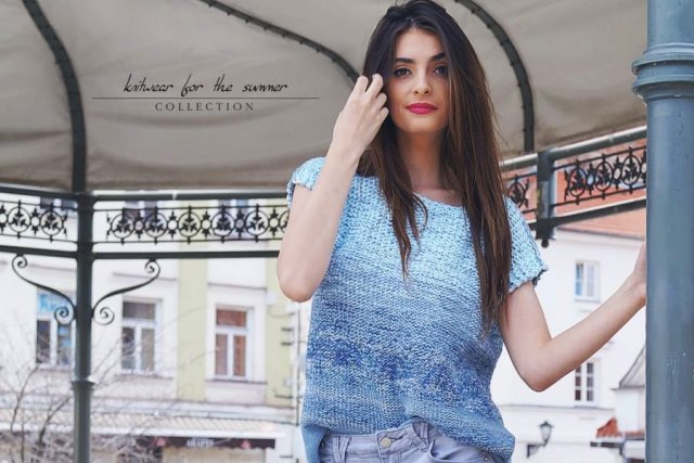cieniowana niebieska