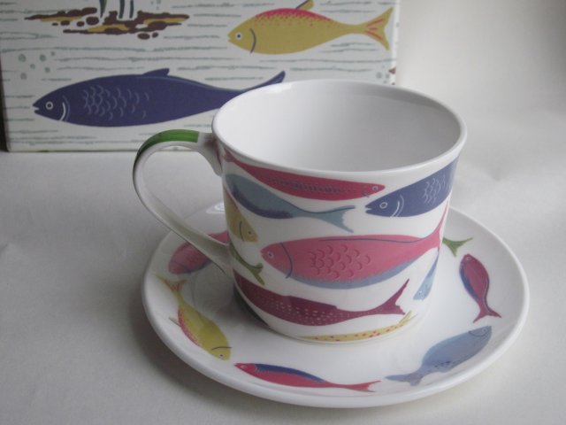 FISH  designed by Cath  Kidston - London 1993 -  porcelanowy radosny zestaw herbaciany- TEACUP & SAUCER