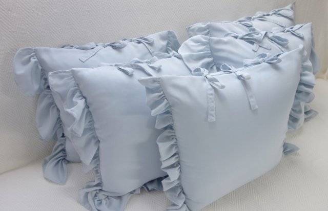 Niebieska poduszka dekoracyjna 261pd