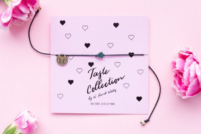 WHW Taste Tiny Rainbow Heart On Black String