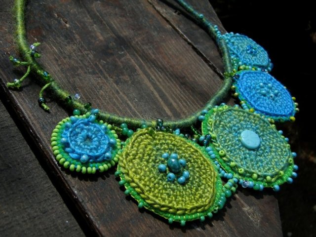 green etno / necklace