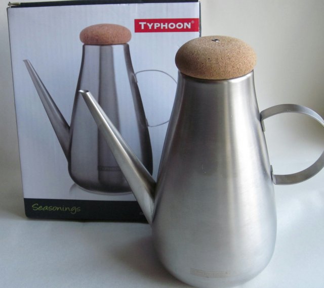 TYPHOON - STAINLESS STEEL OIL CAN - SEASON ING - 500 ML -  DESIGNERSKI JAKOŚCIOWY DZBANEK NA OLIWĘ -  SOSY- DRESSING