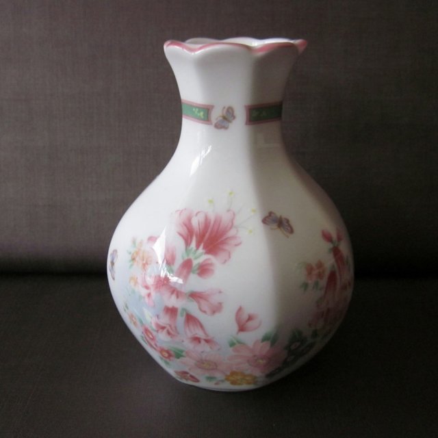 ROYAL DOULTON - ARABELLA - UROCZA RZADKO SPOTYKANA SERIA - PORCELANOWY WAZONIK