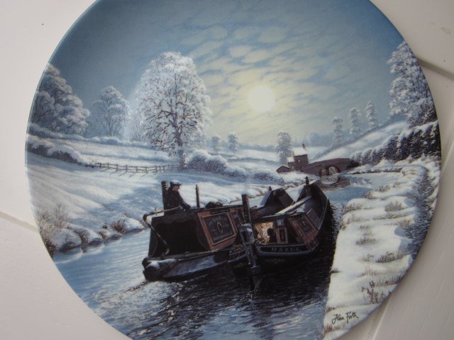 WEDGWOOD - limited edition - BETWEEN THE LOCK'S  BY ALAN FIRTH - WINTER MOONLIGHT -  bradex - kolekcjonerski talerz porcelanowy