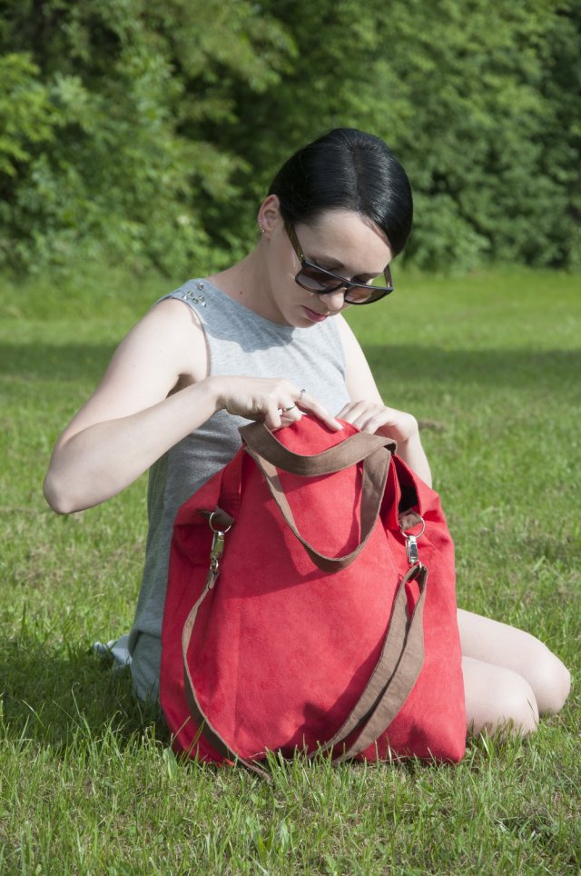 Torba hobo XXL - czerwień, karmelowy brąz