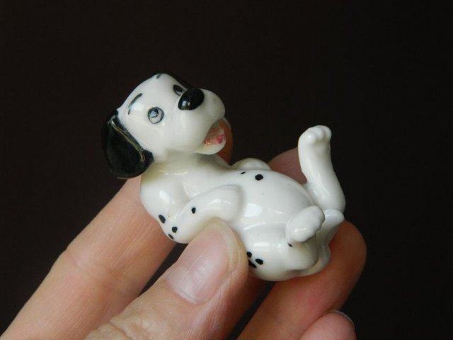 DALMATYŃCZYK PORCELANOWA FIGURKA * PIES